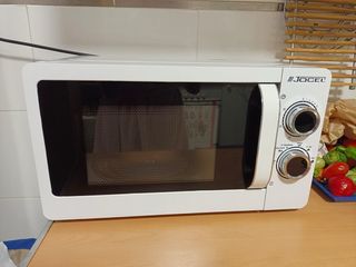 Microondas Jocel Blanco