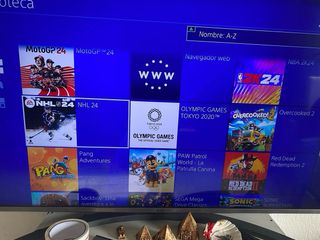 PS4 512GB + 2 Mandos + Disco Duro Toshiba 2TB