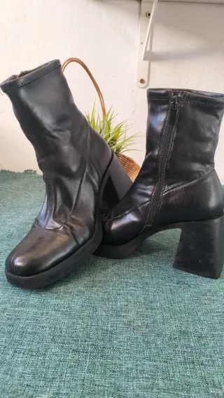 Botas media pantorrilla forro polar