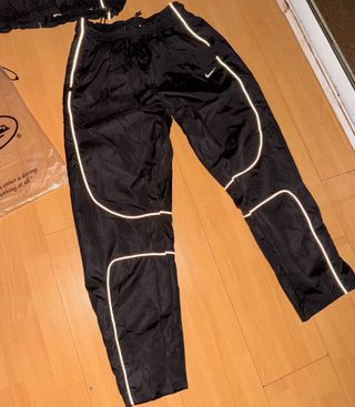 Traje Corteiz Negro Reflectante