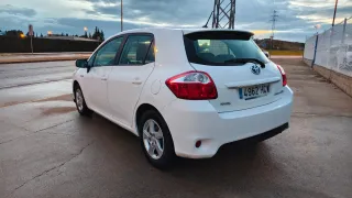 TOYOTA AURIS HIBRIDO