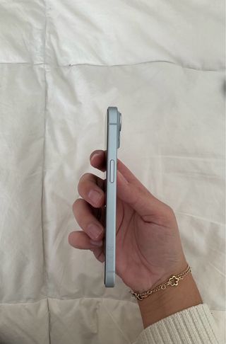 iPhone 15 Azul Claro