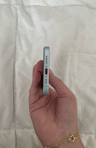 iPhone 15 Azul Claro