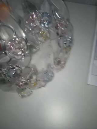 Cesta de cristal decorada con flores