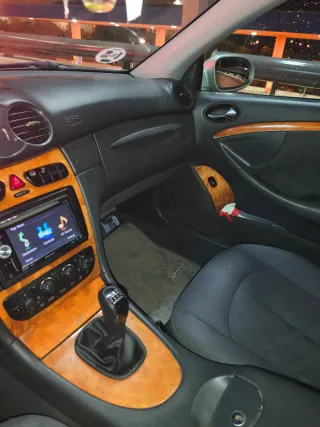 Mercedes-Benz  CLK 2004