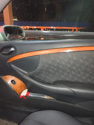 Mercedes-Benz  CLK 2004