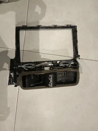 Marco pantalla 8 pulgadas VW Golf MK7 5G