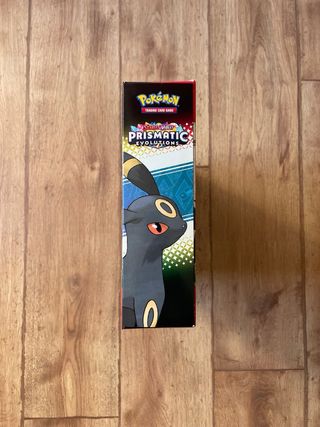 Pokémon Prismatic Evo Premium Figure Collection