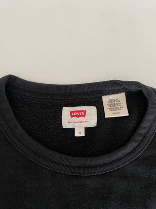 Sudadera Levi's Negra Logo Camuflaje
