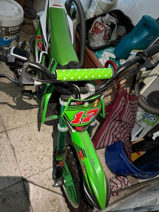 Moto eléctrica infantil X-TREM MXGP verde