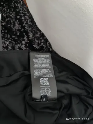 Minifalda Guess lentejuelas negra Talla S