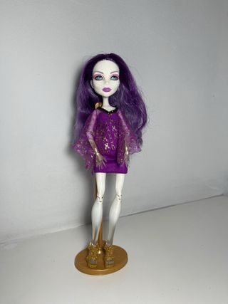 Monster High Spectra Vondergeist 13 Wishes