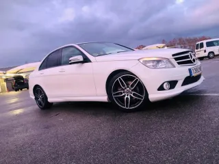 Mercedes-Benz Clase C 2010