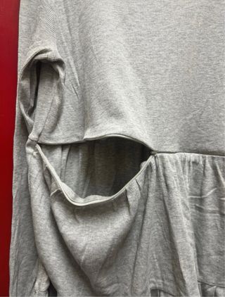 Maglione premaman grigio con balza