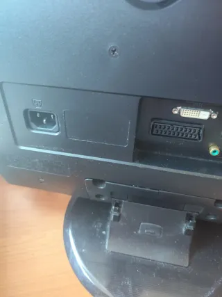 Monitor TV LG HD Negro