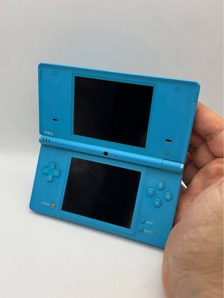 Nintendo DSi blu con pennino