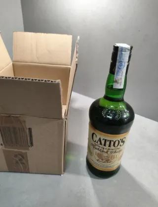 Caja de cartón para envíos