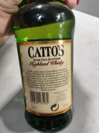 Caja de cartón para envíos