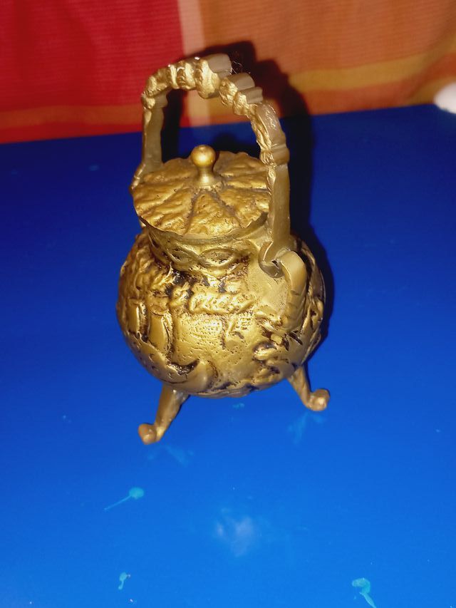 Pequeno pote em Bronze