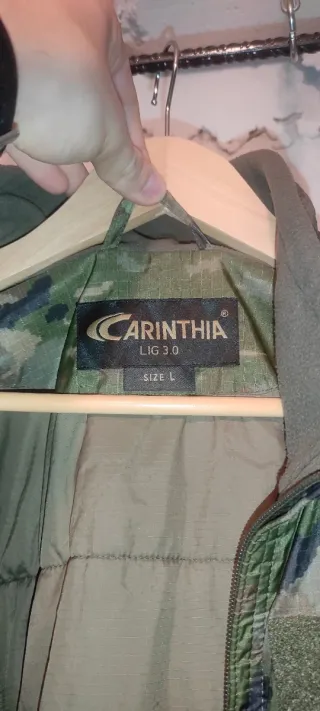 Forro Polar Carinthia boscoso pixelado