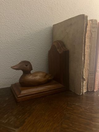 Fermalibri in legno a forma di anatra