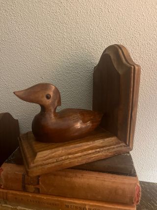 Fermalibri in legno a forma di anatra