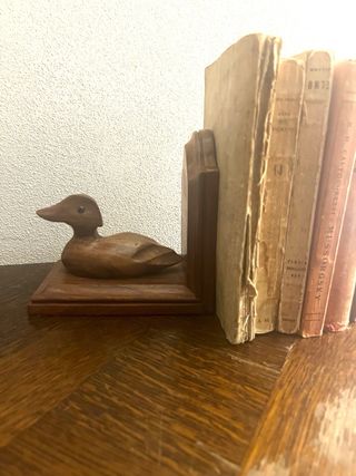 Fermalibri in legno a forma di anatra