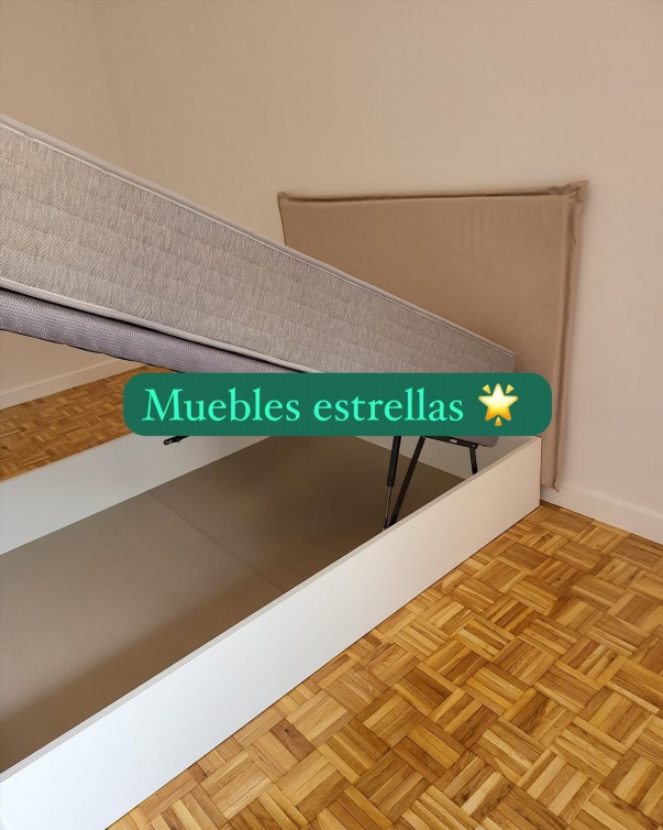 Canapé a ribalta e materasso viscoelastico per dormire meglio e guadagnare spazio