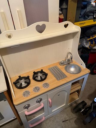 Cocinita de madera infantil