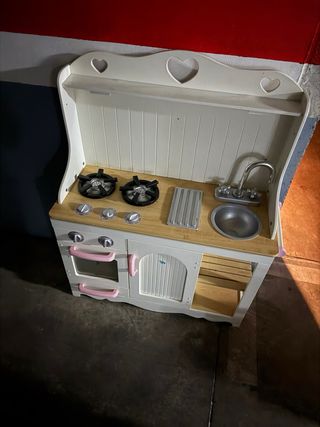 Cocinita de madera infantil