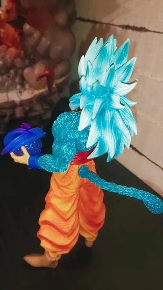 Figura Dragon Ball Super Saiyan Azul
