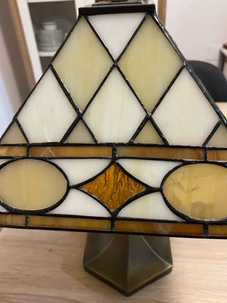 Lampada da tavolo stile Tiffany in cristallo e metallo