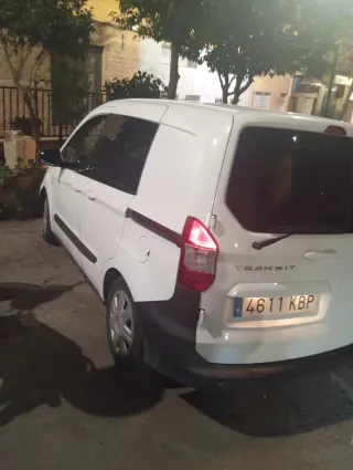 Ford Transit Courier 2016