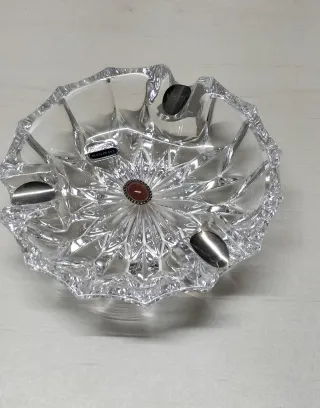 Cenicero de Cristal tallado. Plata. NUEVO.