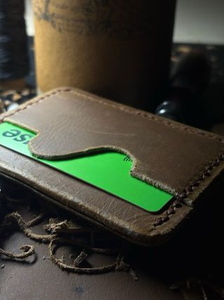 Cartera Minimalista de Piel Búfalo - Hecha a Mano