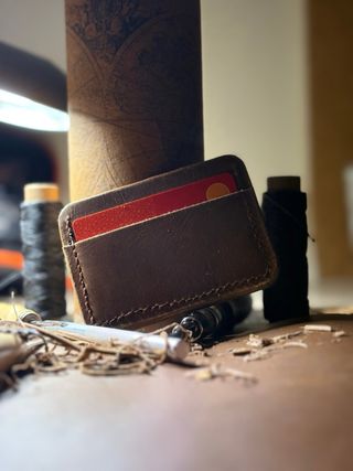 Cartera Minimalista de Piel Búfalo - Hecha a Mano