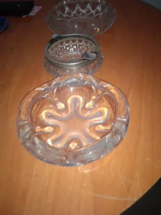 cenicero antiguo en cristal