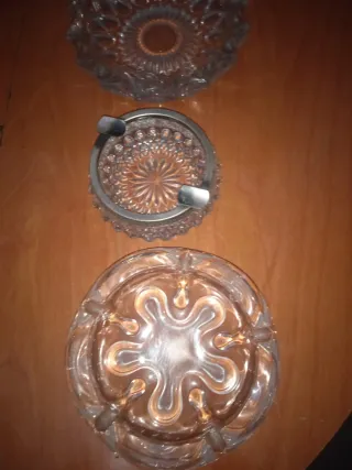 cenicero antiguo en cristal