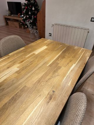 Mesa de escritorio de madera maciza y metal