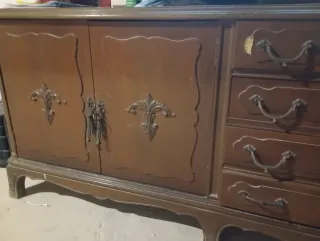 Aparador de madera clásico