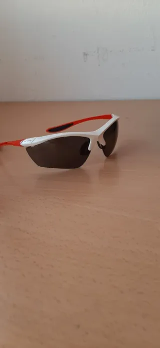 Equipación Ciclismo QLE Negra y Roja