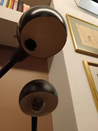 Lampada da tavolo vintage nera