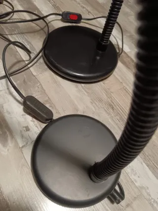 Lampada da tavolo vintage nera