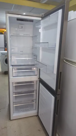 Nevera Grundig Acero Inoxidable