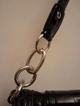 Bolso Guess Negro Piel Cocodrilo