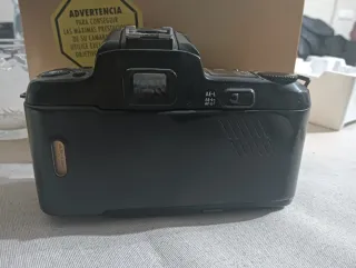 Cámara Nikon F601 AF
