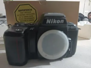 Cámara Nikon F601 AF