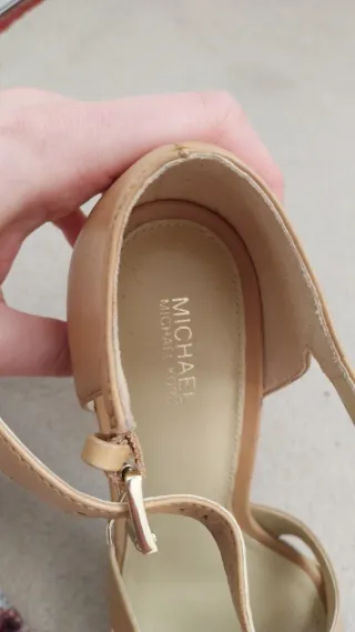 Tacones Michael Kors Beige Talla 38