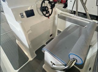 Barco 9,90m recreo/pesca
