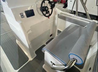 Barco 9,90m recreo/pesca